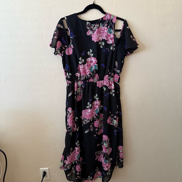 City Chic Blush Floral Faux Wrap Dress – Size Large - Picture 5 of 5